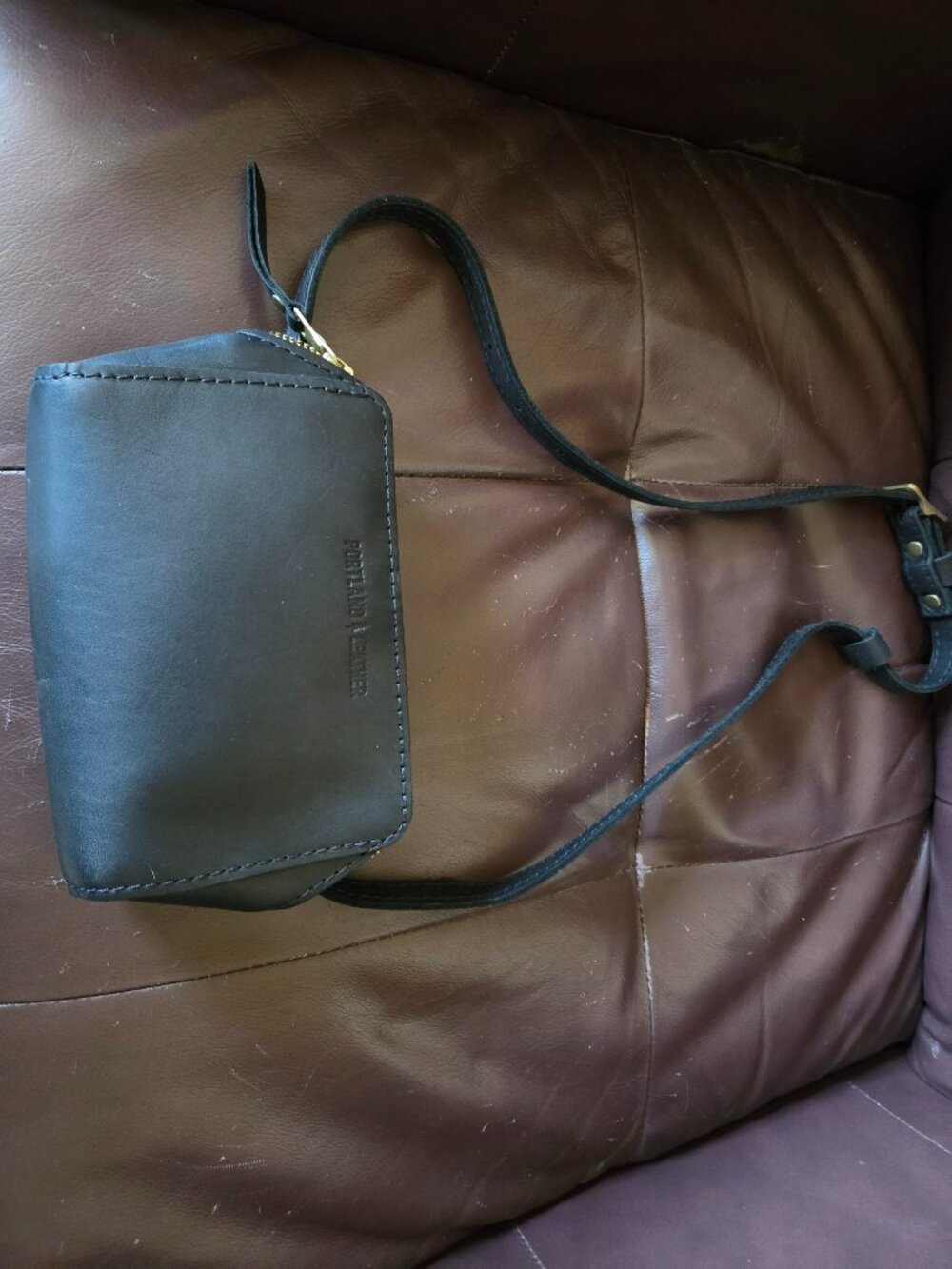 Portland leather sling bag